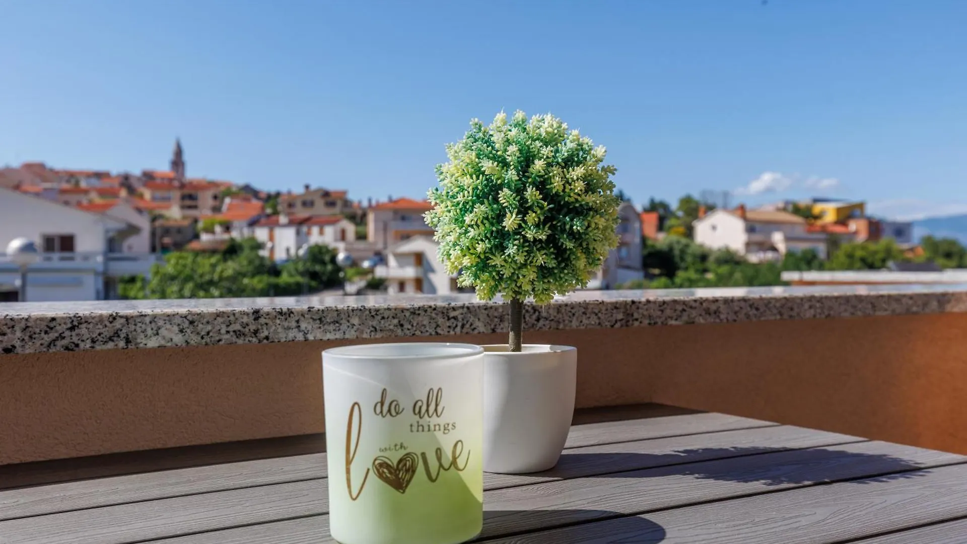 Beachfront Apartment Betty - Happy Rentals Vrbnik Croatia